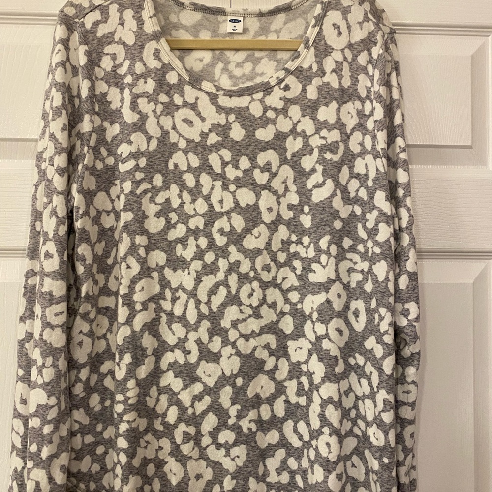 Gray Leopard Longsleeve Shirt